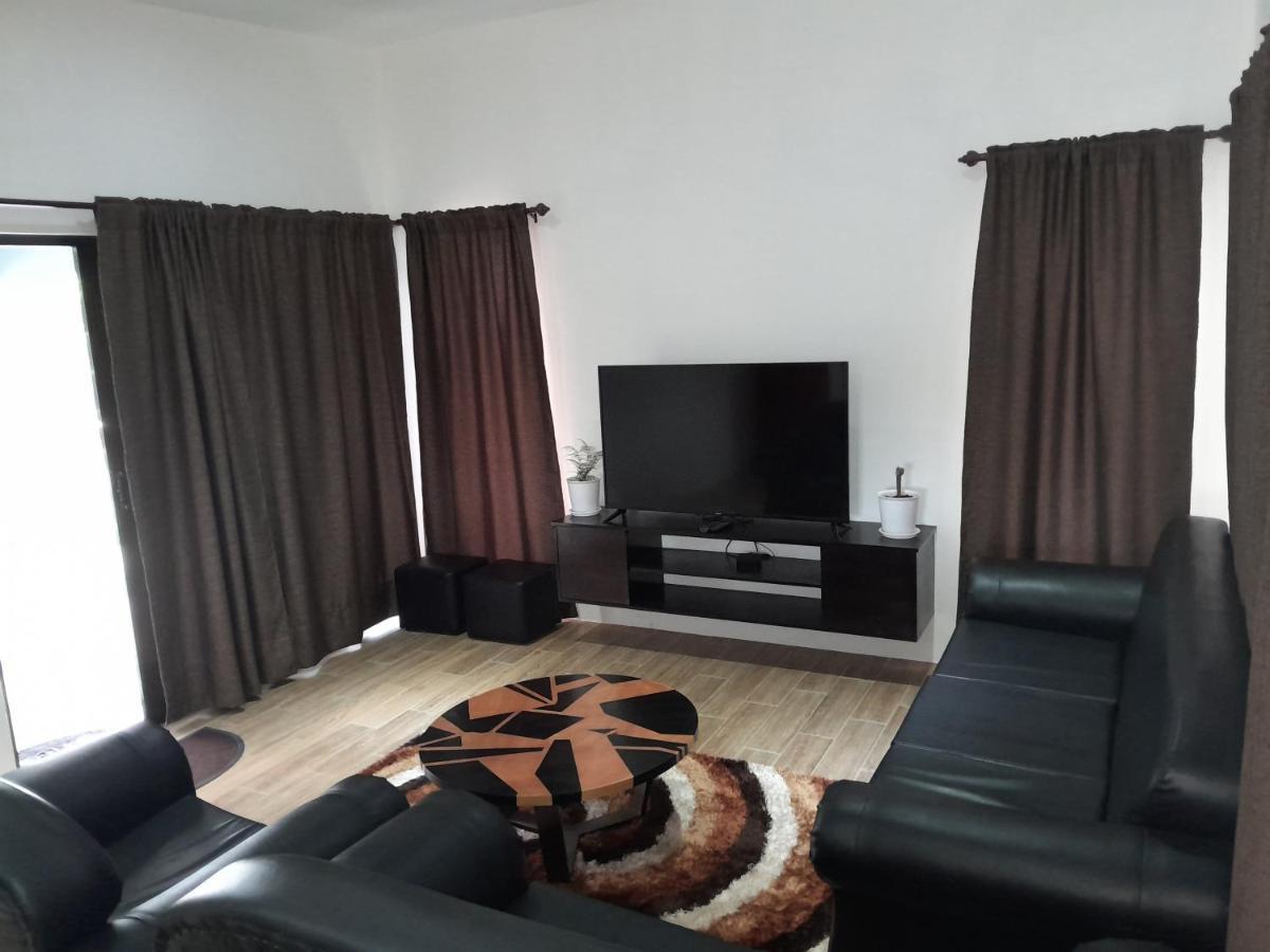 Samayra'S Apartment Nadi Bagian luar foto