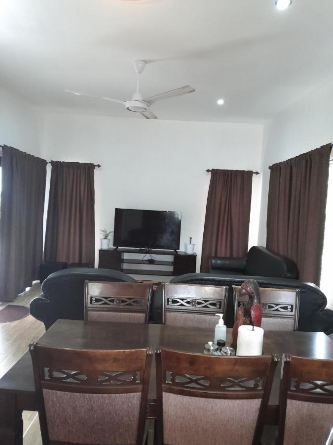 Samayra'S Apartment Nadi Bagian luar foto